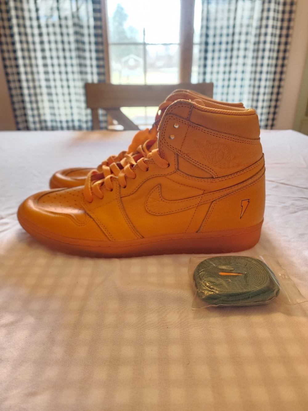 Men's High-Top Sneakers in Orange
